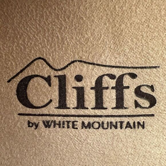 Cliffs by White Mountain Flats • Dark Green • Size 8 • Comfort Ballet Shoes • - Picture 12 of 14